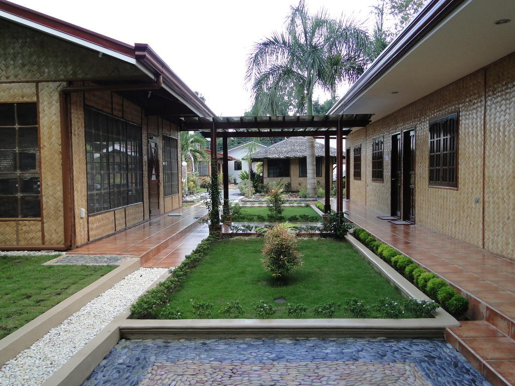 Susan'S Place Bed And Breakfast 푸에르토프린세사 외부 사진
