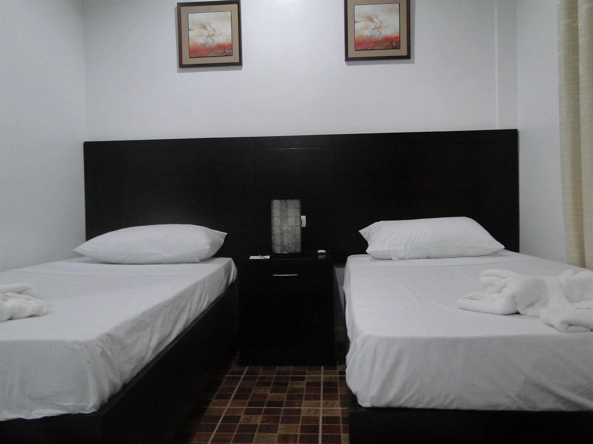 Susan'S Place Bed And Breakfast 푸에르토프린세사 외부 사진