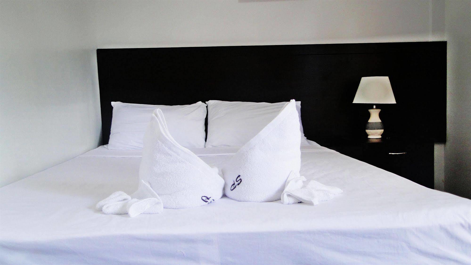 Susan'S Place Bed And Breakfast 푸에르토프린세사 외부 사진